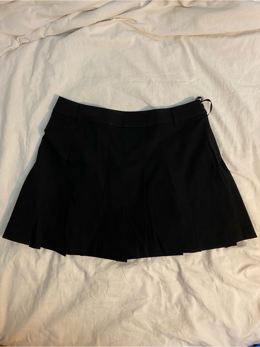 Uniqlo Black Pleated Mini Skirt